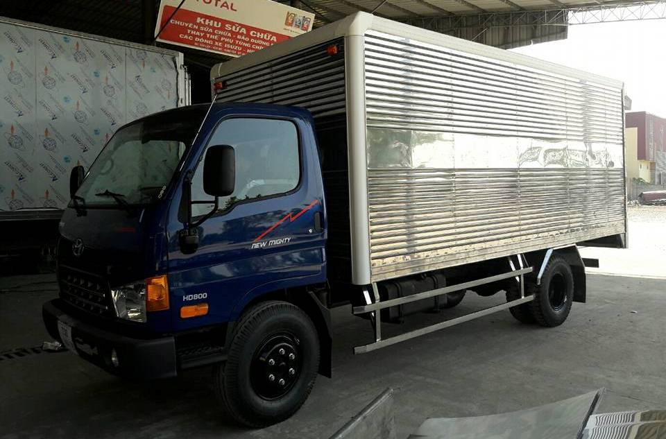 HD800 thùng kín 8 tấn