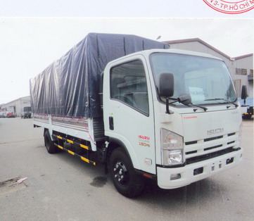 Xe tải isuzu NQR75M thùng mui bạt 5t5 T