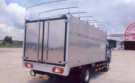 gia-xe-1,9t-tera190-thung-mui-bat