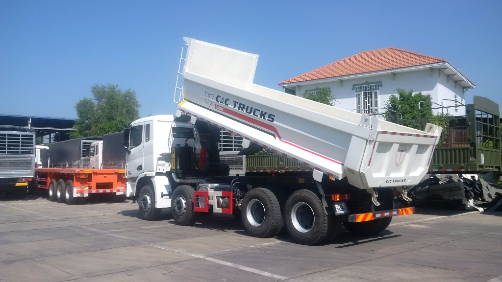 Xe ben 4 chân C&C U 440