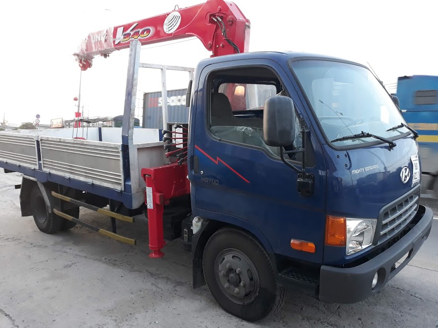 xe tai hyundai hd700 7 tấn gắn cẩu unic 340