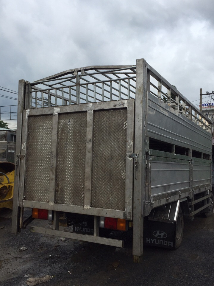 xe-tai-cho-heo-hyundai-hd998-1 xe-cho-gia-xuc-gia-cam-hyundai-hd99-6t5-14.jpg_product